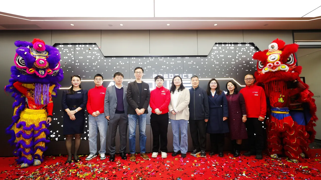 智动未来引领未来 | 广东智动未来开业庆典暨S2机器人新品发布会